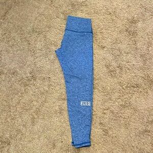 Like New! Fleo Navy Heathered Leggings